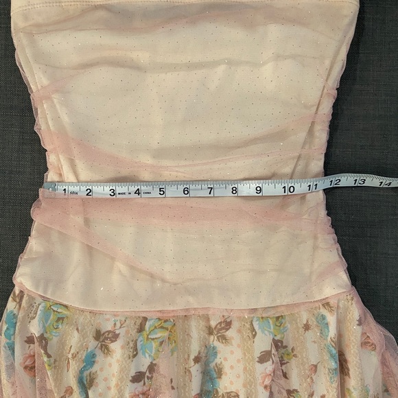 Glitter & Gauzy Floral Prom / Homecoming - Picture 7 of 7